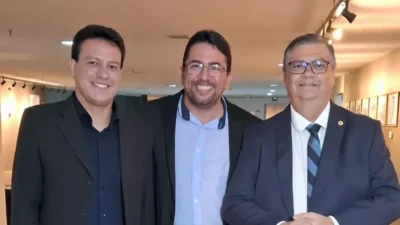 Em meio à crise, Dino intensifica presença política no Maranhão