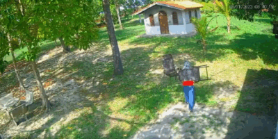 Homem é  flagrado furtando cadeiras de uma área de uma chácara em Itapecuru-Mirim/MA.