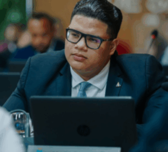 Vereador Marlon Botão solicita reforma de posto de saúde na zona rural e IEMA na Cidade Operária