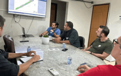 Embarque e desembarque caóticos em frente ao Shopping da Ilha com os dias contados?