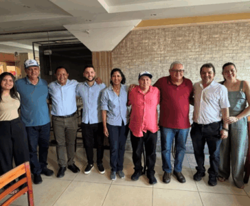 Dr. Hilton Gonçalo participa de ação social em Itapecuru com entrega de 450 óculos e 400 cestas básicas