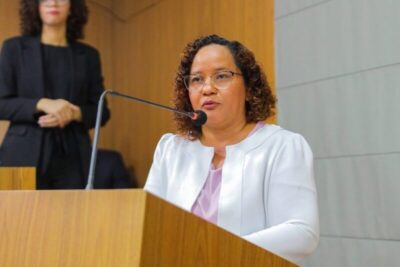 Silvana Noely agradece reforma do Centro de Saúde Dr. Salomão Fiquene