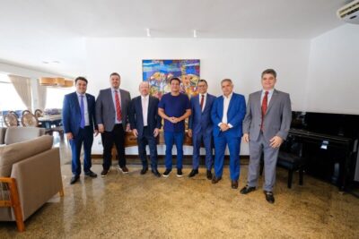 São só fotos. Será, Camarão?