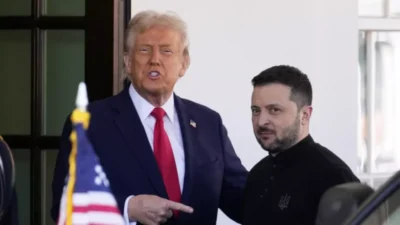 Trump exige de Zelensky cessar-fogo em reunião com clima de bate-boca