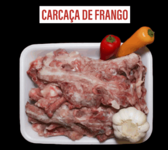 Tá caro, não compra!!! Com comida cara, brasileiros apelam para carcaça de frango e espinha de porco: ‘A gente inventa’