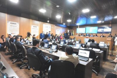 Vereadores apresentam propostas para mudança em nomes de vias da capital
