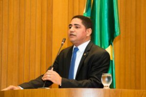 Zé Inácio pede urgência na tramitação da lei que garante conclusão de obras ligando Bequimão a Central do Maranhão