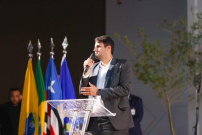 Orleans Brandão participa da abertura do II Congresso Estadual do Municipalismo