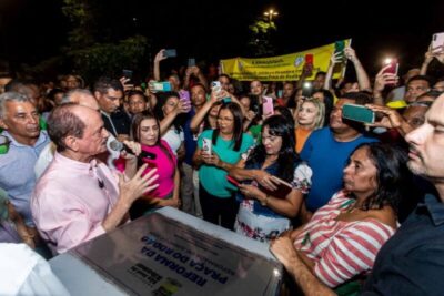 Dr. Julinho entrega praça completamente reformada no Parque Vitória em São José de Ribamar