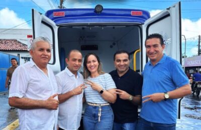 Josimar entrega ambulância para o município de Tutóia
