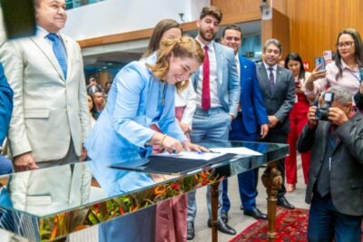 Iracema Vale reitera compromisso com independência da Alema durante posse