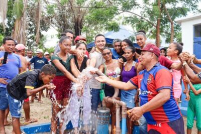 Adriano Freitas entrega estrada e sistema de abastecimento de água na zona rural de São Vicente Ferrer