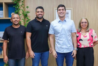 Jhonatan e Nicinha Carneiro se reúnem com secretário estadual de Saúde e discutem investimentos em Olinda Nova do MA