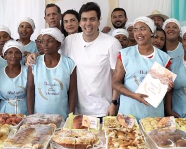 Paulo Casé acompanha capacitação de mulheres em Alcântara