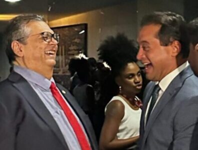 Imagem do dia: Rindo de quem?