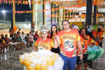 Orleans Brandão celebra a cultura nordestina em lançamento da Junina Fogueira Viva