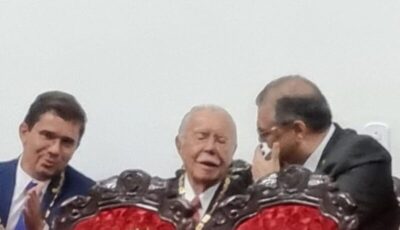 Dino e Sarney se encontram em posse de nova imortal da AML
