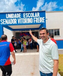 Prefeito Wallas Rocha entrega mais uma escola reformada em São Benedito