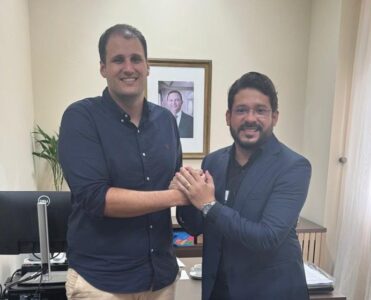 Orleans Brandão desembarca amanhã em Cajapió para inaugurar obras, entregar ambulância e anunciar novas ações para a cidade