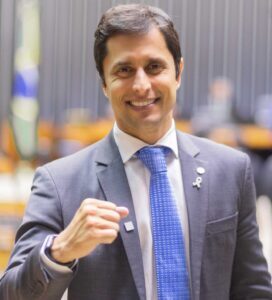 Deputado Duarte Jr na luta por derrubar os vetos do governo federal que compromete pessoas com deficiência e suas famílias