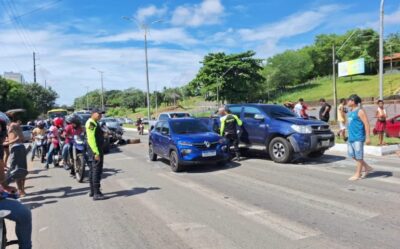 ASSISTA! Acidente envolve cinco veículos em avenida movimentada de São Luís