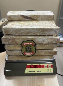 Mulher é presa com 38kg de maconha prensada no aeroporto de São Luís