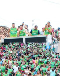 Deputado Claudio Cunha agita o carnaval no Litoral Maranhense e arrasta multidões