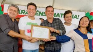 Felipe Camarão participa das festividades de 76 anos de Matinha e recebe título de cidadão matinhense
