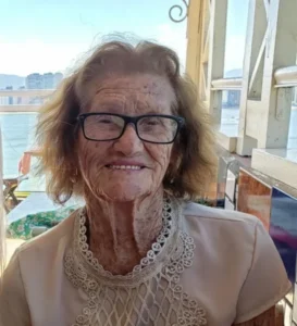 ABSURDO: Cemitério fecha no dia do jogo da seleção e família fica impedida de sepultar corpo de idosa