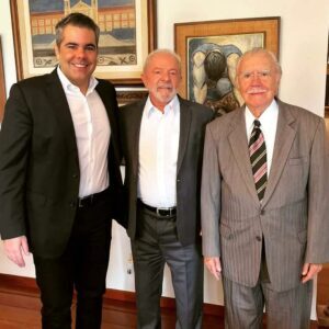Coluna Aparte – Lula+Sarney = pontes