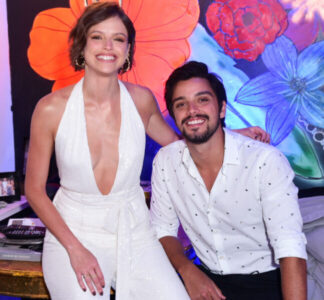 Agatha Moreira sobre Simas ser bissexual: ‘Diziam que eu não sabia