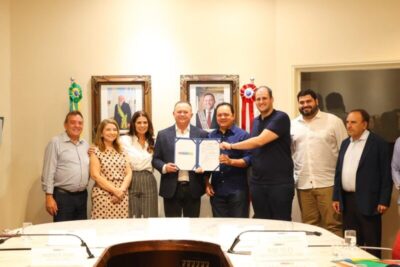 AGORA É PRA VALER! Brandão e Rigo Teles assinam ordem de serviço para construção do aeroporto de Barra do Corda