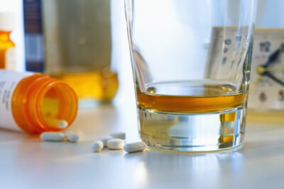 ALERTA NO CARNAVAL! Medicamentos e álcool não combinam! Veja os riscos