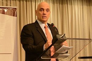 Moraes mantém efeito prático do voto de Cármen Lúcia em ADI sobre eleição para presidência da Alema