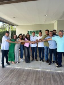 ALIANÇA POLÍTICA: Prefeito Gilson Guerreiro firma parceria com à deputada Abigail e prefeito Rigo Teles