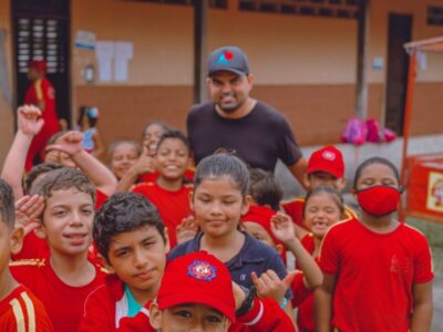 Álvaro Pires incentiva Projeto de Bombeiros Mirins no Jardim América