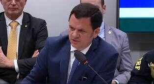 Alexandre de Moraes determina prisão de ex-ministro de Bolsonaro