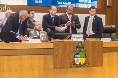 Aprovada PEC que proíbe nome de pessoas vivas em logradouros públicos no Maranhão