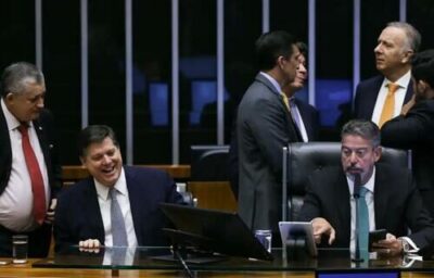 Reforma tributária: quais são os novos impostos e quando começam a valer?