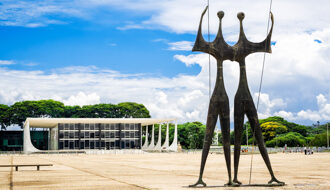 STF determina que governo implemente o programa de renda básica de cidadania a partir de 2022