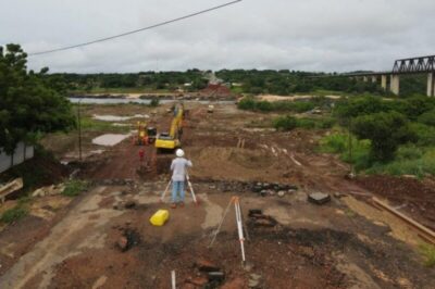 Estreito: Trabalhadores iniciam escavações de fundação da nova ponte sobre o Rio Tocantins