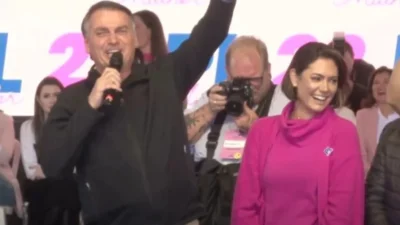 Após deboche, bolsonaristas dobram meta de doações para Bolsonaro