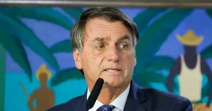 PF conclui investigação e pede indiciamento de Bolsonaro, Carlos e Ramagem por esquema de espionagem na Abin