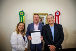 Coluna Aparte – Amanhã