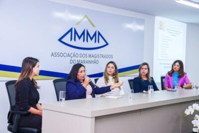 Prefeita de Paço ganha destaque por Programa de Regularização Fundiária