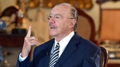 Sarney recebe alta após acidente doméstico