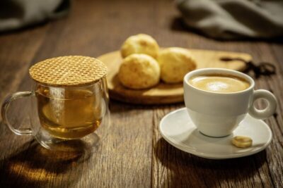 Como diminuir as doses diárias de café com a ajuda de chás e infusões