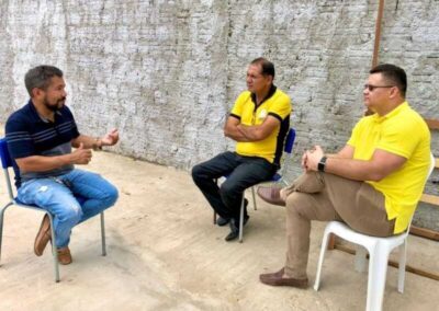 Matando cachorro a grito, vereadores da oposição de Santa Helena pedem gasolina para empresário