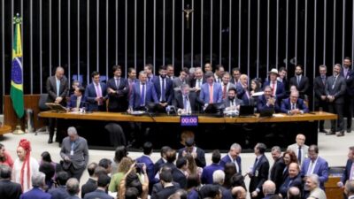 Câmara aprova texto-base de projeto de ajuste fiscal