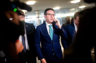 O brasileiro não aguenta mais impostos!!! Motta ameaça derrubar decreto do IOF e sugere rever isenções fiscais
